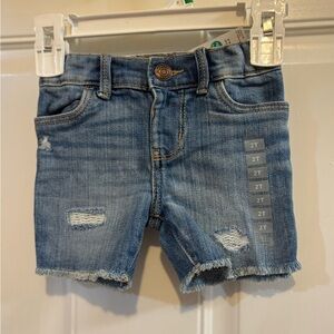 NWT 2T distressed raw hem Oshkosh Denim Skimmers shorts.  Retail 32.00